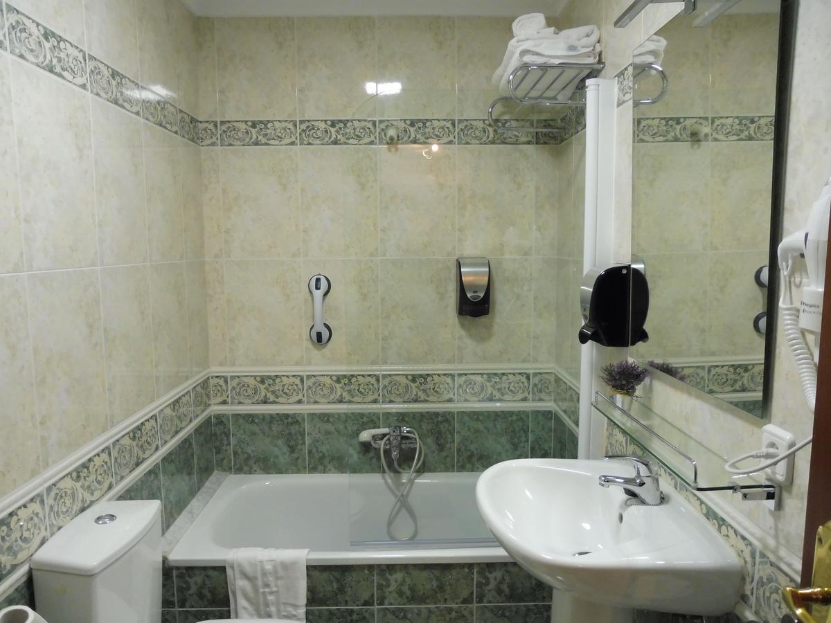 Apartamentos Anita Саламанка Экстерьер фото